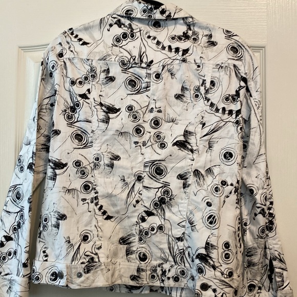 🌹4/$20 Chico’s jacket - Picture 5 of 7